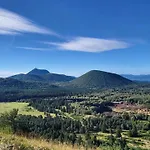 Volcans - 1-4 Pers, Au Calme A 20 Mins De Vulcania, Puy-de-dome Et Lemptegy, 35 Mins Du Mont Dore Et Du Sancy Gelles